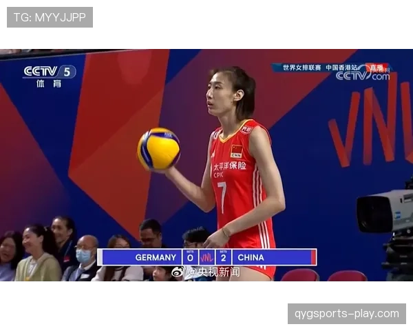 李冰洁训练间连喝三瓶营养液，这日常也太比明星八卦还猛了吧？