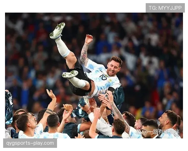 梅西 vs C罗国家队成就对比：大赛荣誉与关键战表现差异