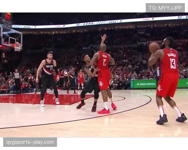 累计犯规满额后的裁判判罚与比赛影响解读