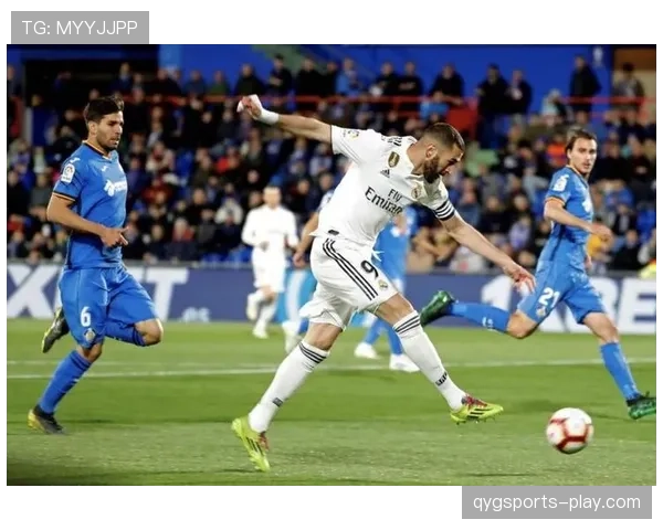 塞维利亚保级压力显现，能否守住安全区影响赛季走势