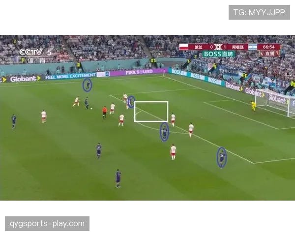 阿尔瓦雷斯本赛季跑位与直塞如何更致命地撕裂防线